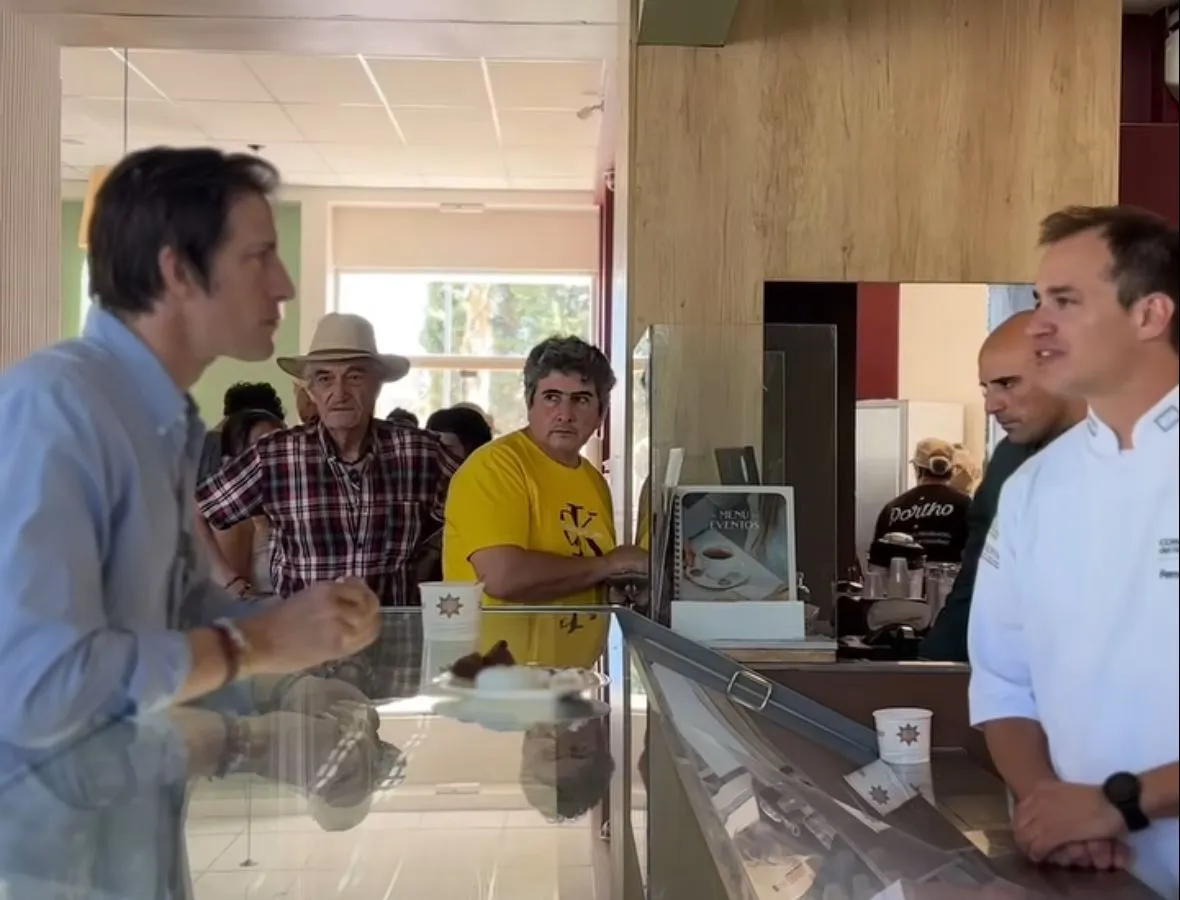 8c256f73-d8e7-42a4-8b2e-8c7b0b771c7e