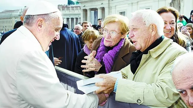 Francisco-y-la-madre-de-Victor-Saldaño