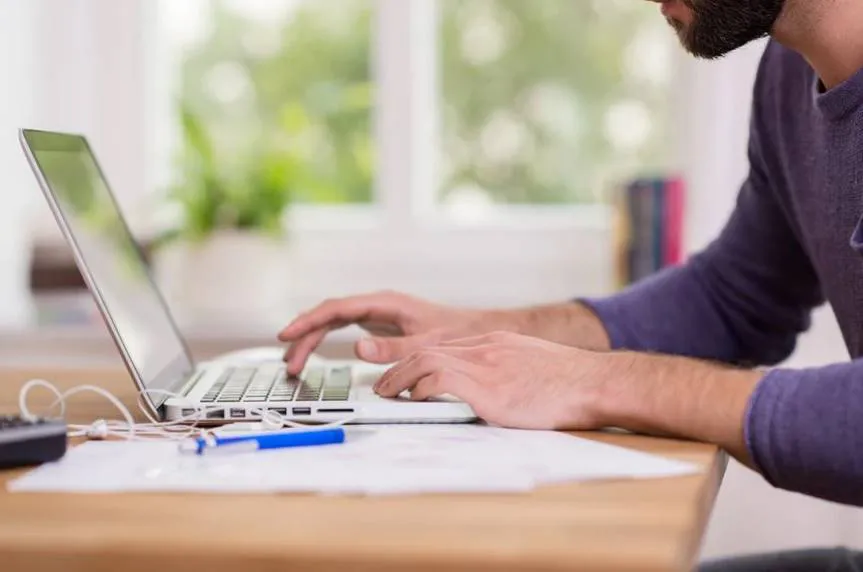 Virutal clase examen computadora notebook