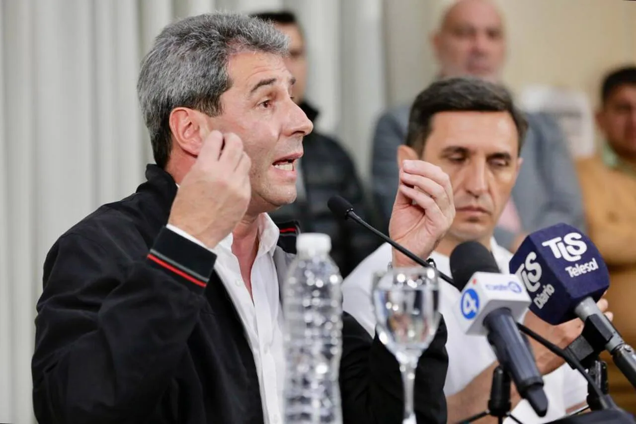 unac-junto-al-candidato-a-vicegobernador-cristian-4SNX4Z7XDJCJHMJY3LVCABGP2U