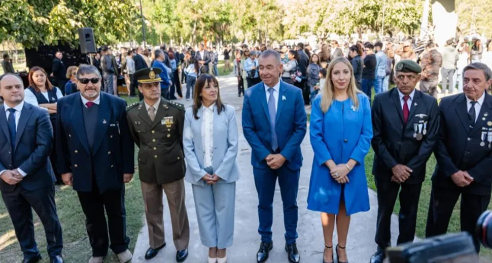 Homenaje a combatientes de Malvinas
