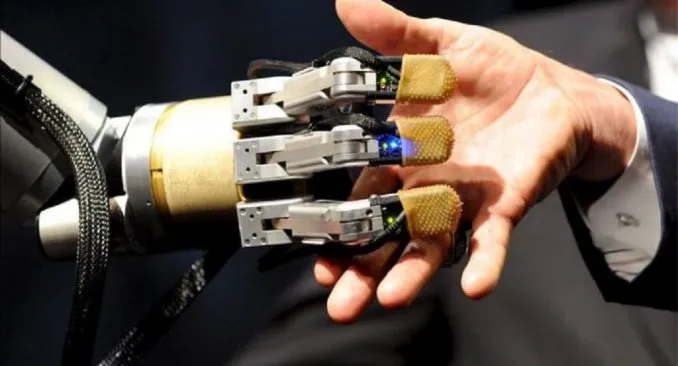 mano robot