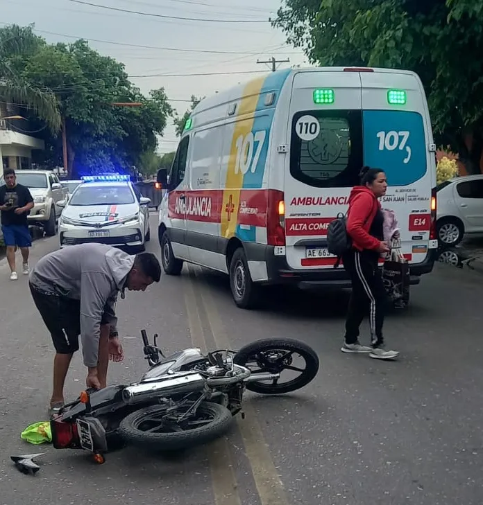 choque moto ambulancia
