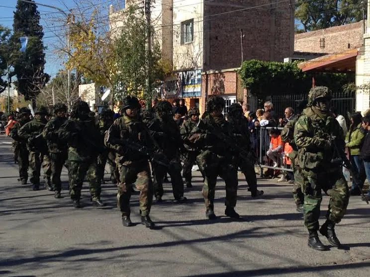 Militares