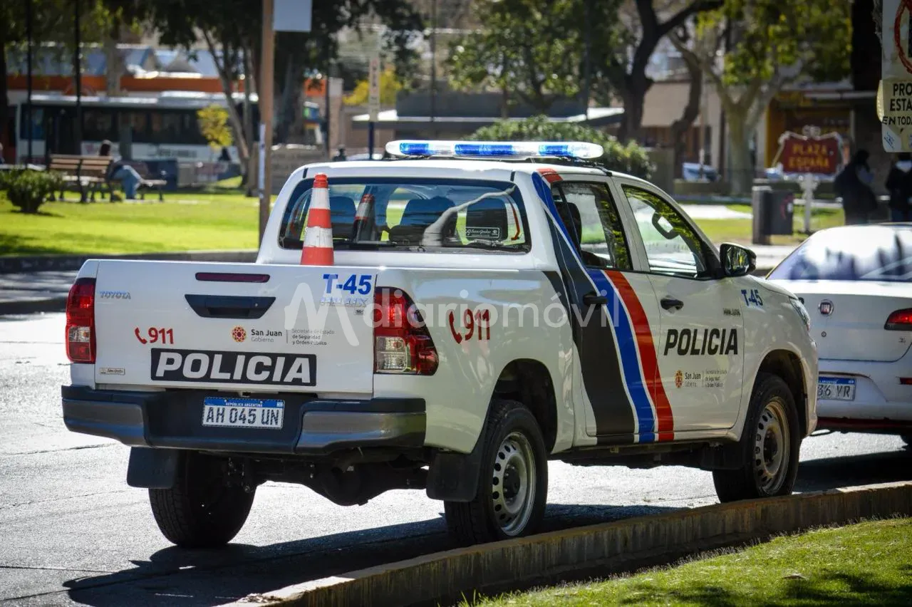 patrullero, policia libertador, parque (3)