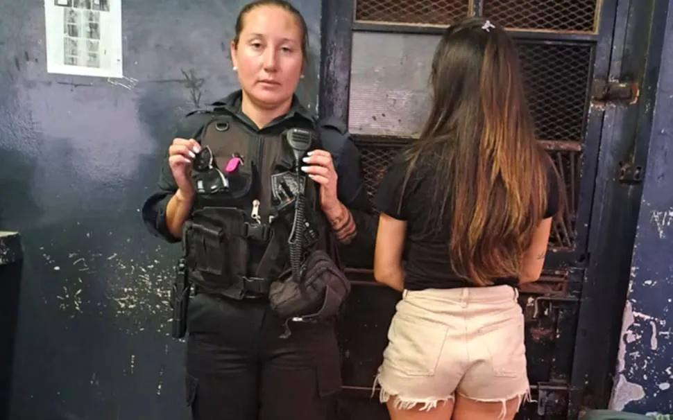 Dueña de perro muerto