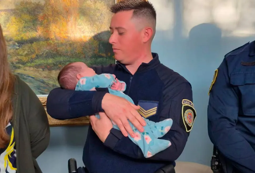 Bebé policía