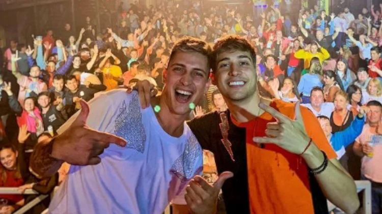 desakatados-contrataciones