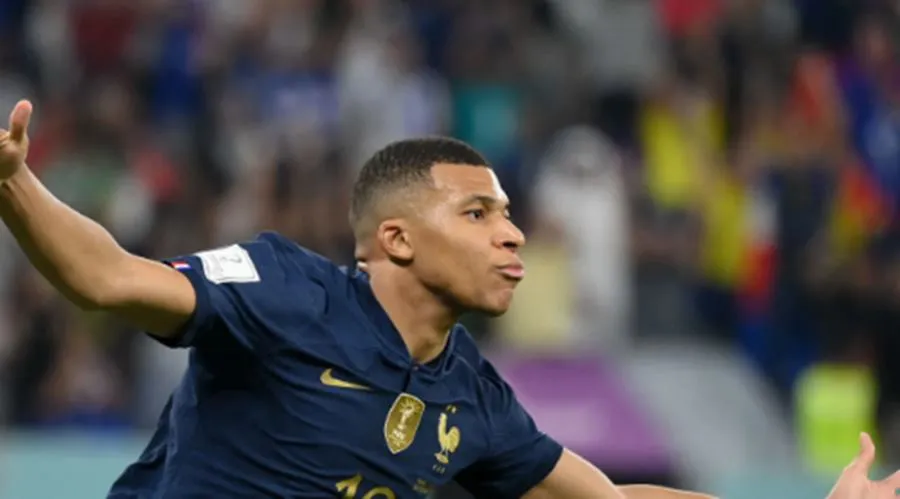 Mbappe gol festejo Francia