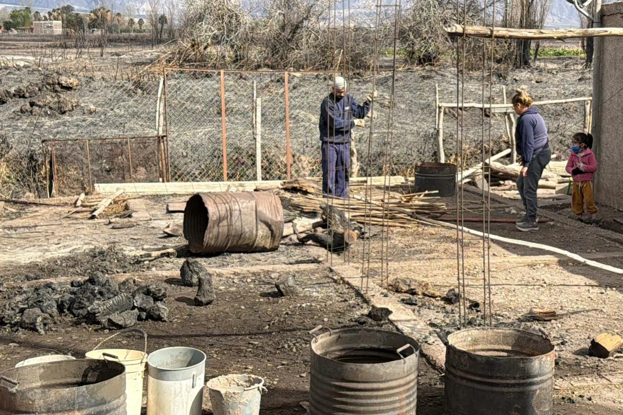 incendio viento zonda ruinas familias pérdidas