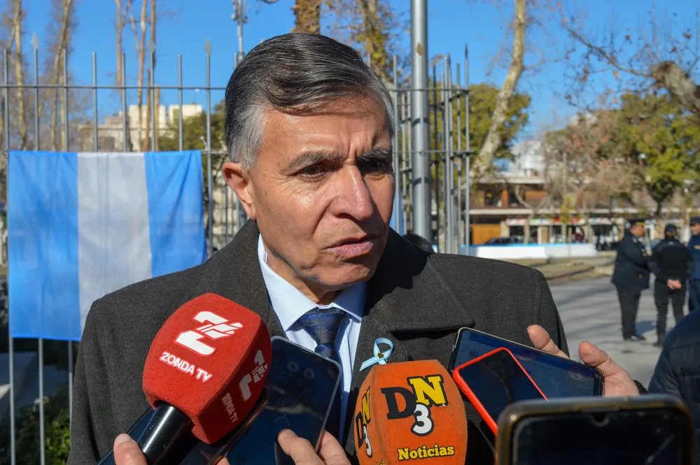 a7fe6dcc-e9f2-443f-87f0-ca0d70a367ed