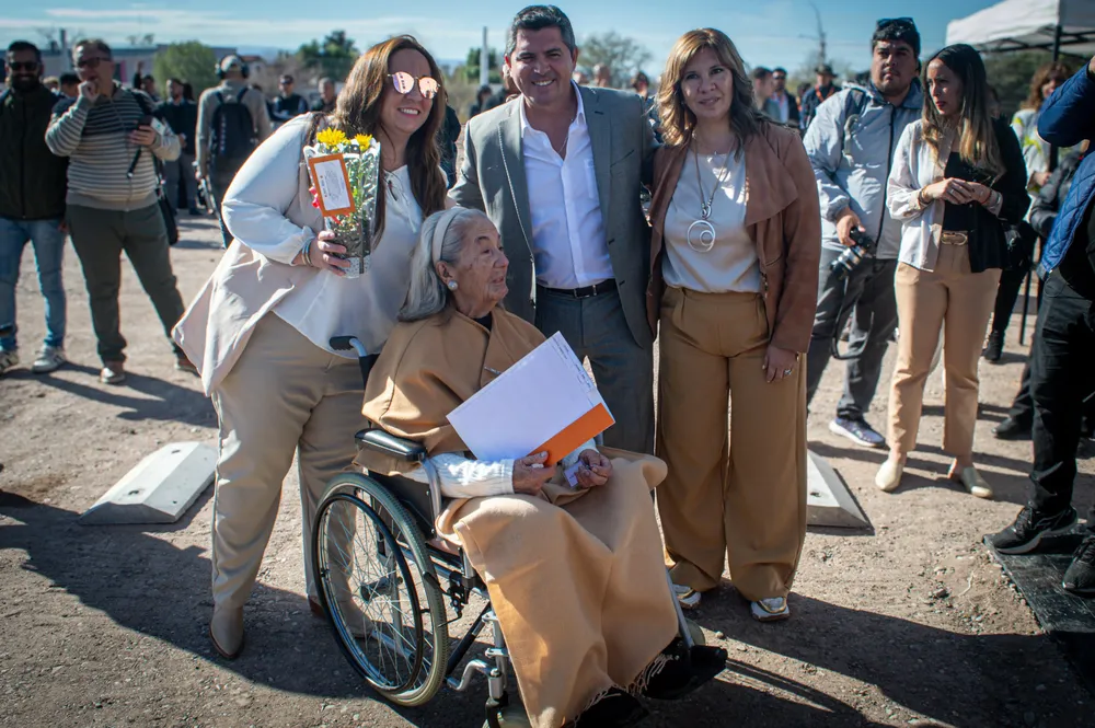 cb2140dc-6204-432f-88d9-f6e2fb6fe67a