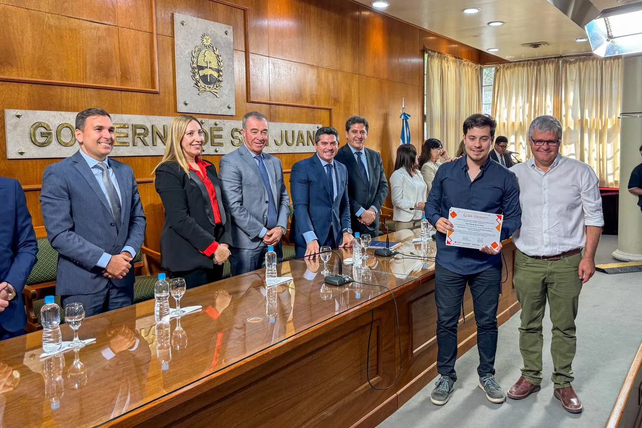 WhatsApp Image 2025-10-20 at 12.07.59