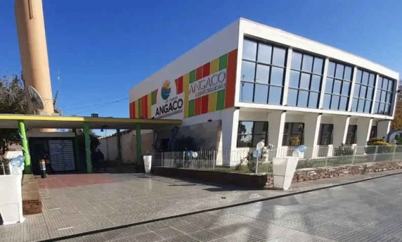 Angaco
