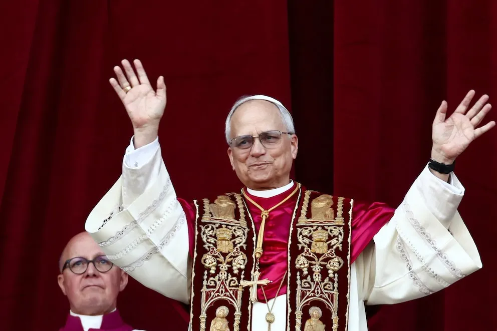 LEÓN PAPA 2