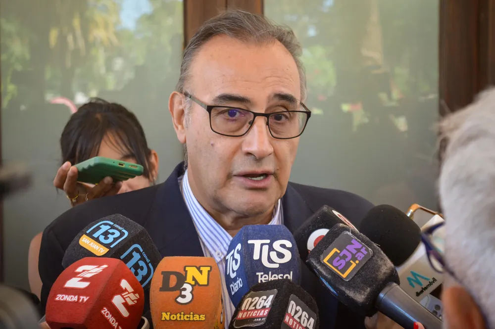 4c2a1663-68f4-4f09-b079-eb10c3c332fb