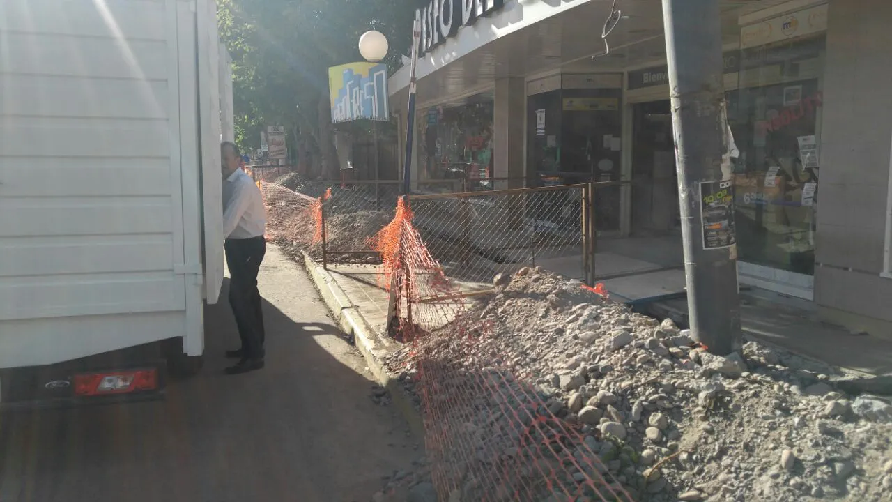 d9c05896-46f6-403e-b413-b18c2e193dd7