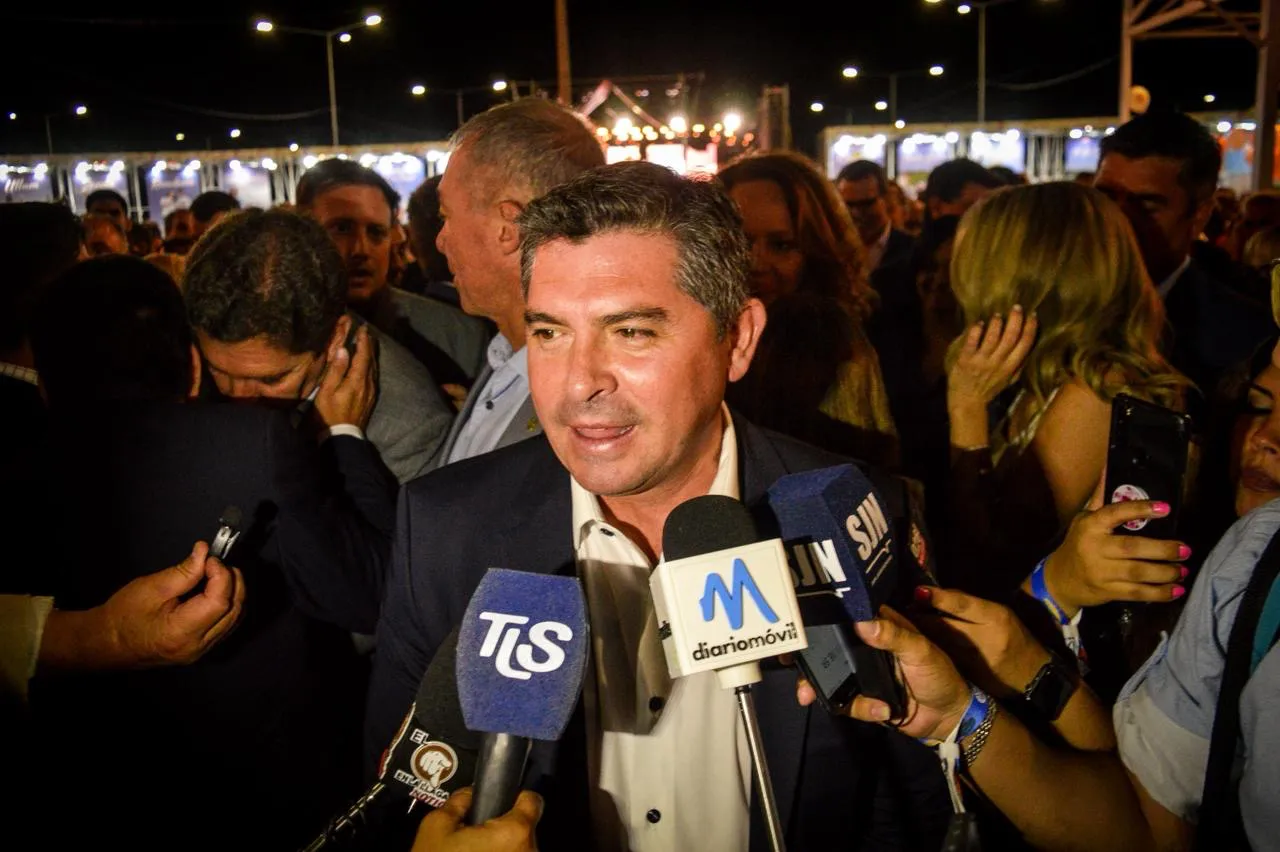 1e2c4969-43c0-4e74-b1db-4defa895846c