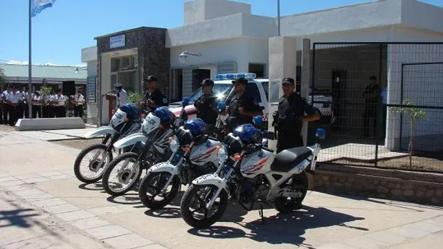 Policía