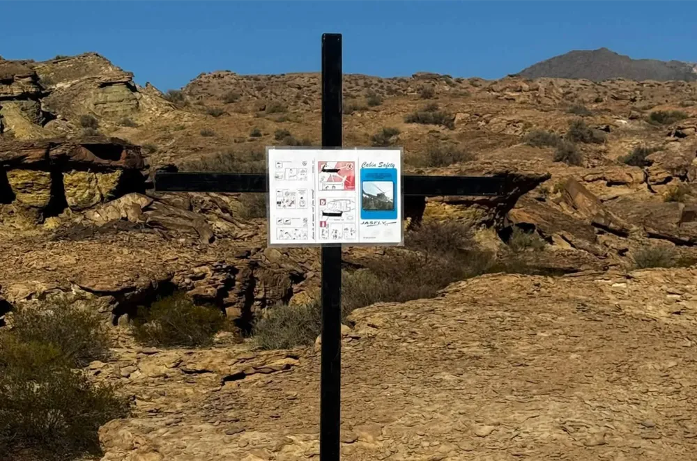 Homenaje a héroes en Ischigualasto