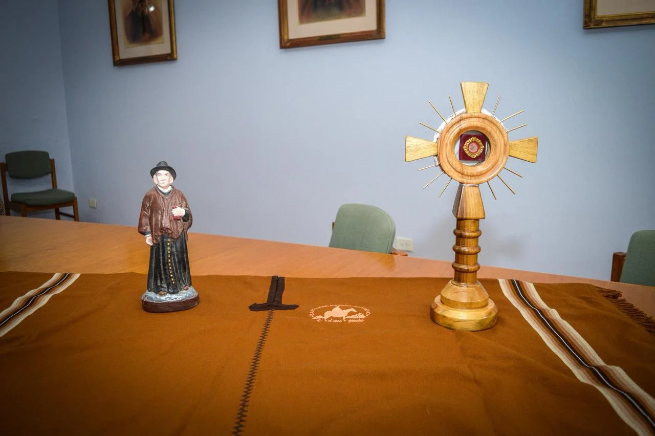 bfb030c7-3865-40cb-86b3-de0e5924c3a7