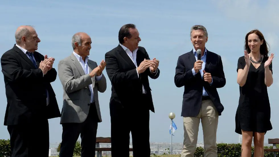 Macri-100_1