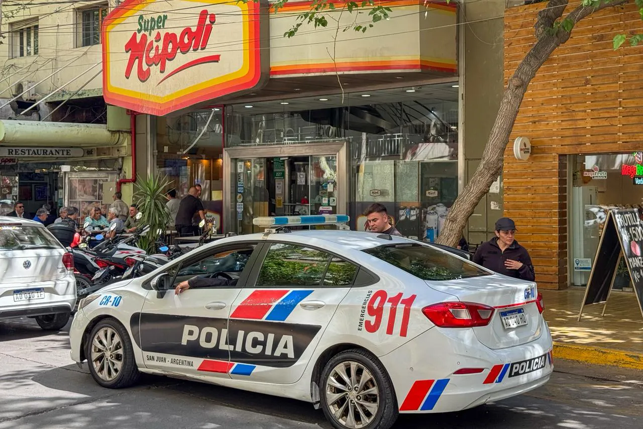 patrullero policia operativo centro robo
