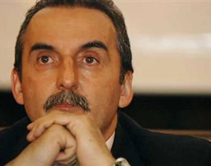 xMoreno-710x560_c.jpg.pagespeed.ic.OZX74pDd4M