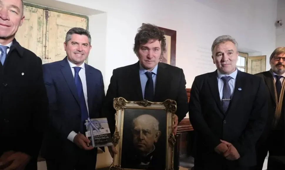 Marcelo Orrego, Javier Milei, Faustino Domingo Sarmiento y Fabián Martín