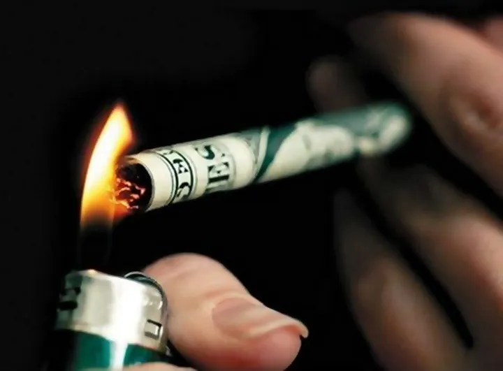 Suba de cigarrillos