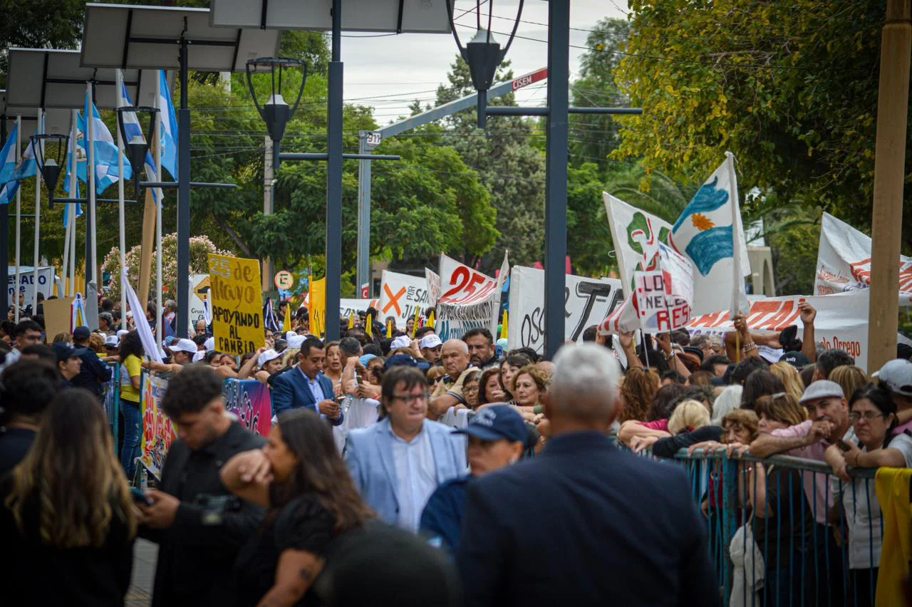 baf916ee-4d80-4168-9a25-4cfe92ad38cd