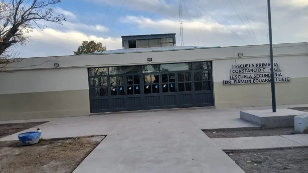 Escuela Dr. Ramón Lueje